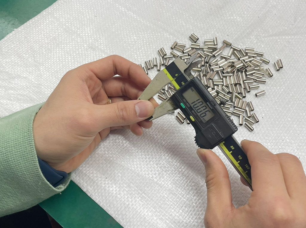 제품 품질 및 출하 검사 (자동화 장비에 들어가는 대량 생산 부품인 경우 국가인증 외주 품질 검사업체와 협업 진행)